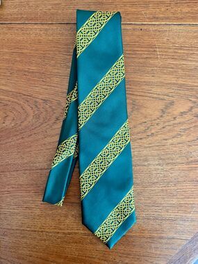 Vintage Irish Celtic Knot Green Gold Tie